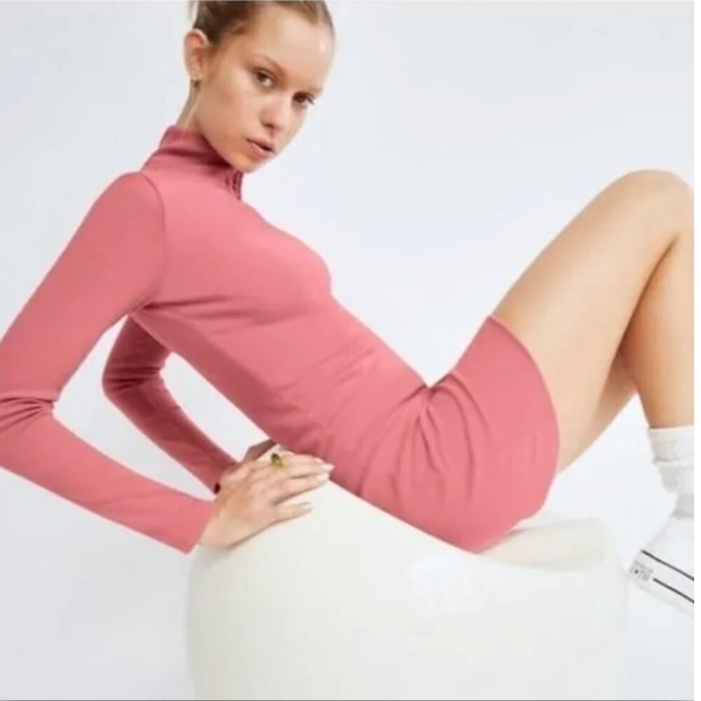 Brand New Aritzia Sunday Best Half-Zip Dress